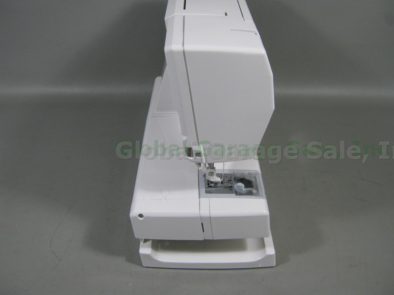 NEW Husqvarna Viking 230 Electronic Sewing Machine W/ Pedal Manual Cover Box Lot 5