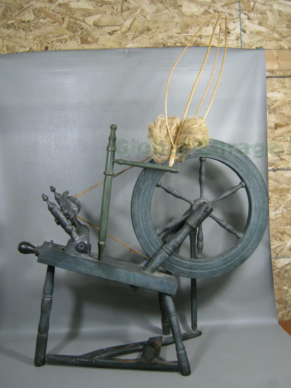 Vtg Antique Primitive 3-Legged Wooden Flax Wool Spinning Wheel W/ Blue Paint NR! 5