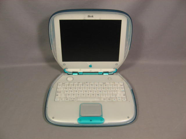 Apple Mac iBook Clamshell Laptop Computer iomega Zip250 2
