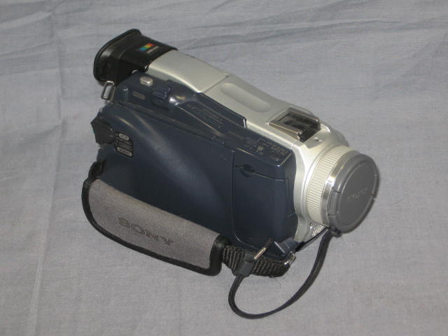 Sony DCR-TRV27 Handycam MiniDV Digital Camcorder Lot NR 2