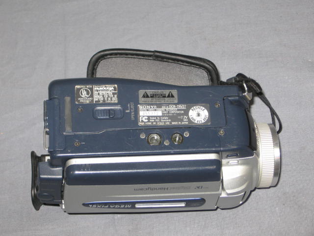 Sony DCR-TRV27 Handycam MiniDV Digital Camcorder Lot NR 4