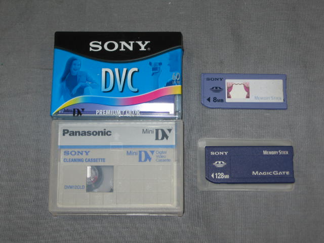 Sony DCR-TRV27 Handycam MiniDV Digital Camcorder Lot NR 10
