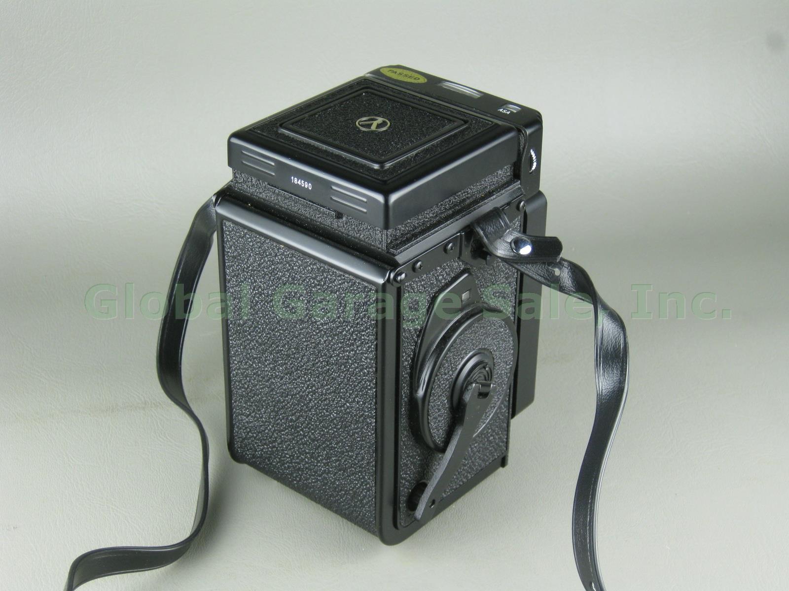 Yashica Mat-124G Medium Format TLR Camera Yashinon 80mm 2.8 3.5 Lenses Case +Lot 5