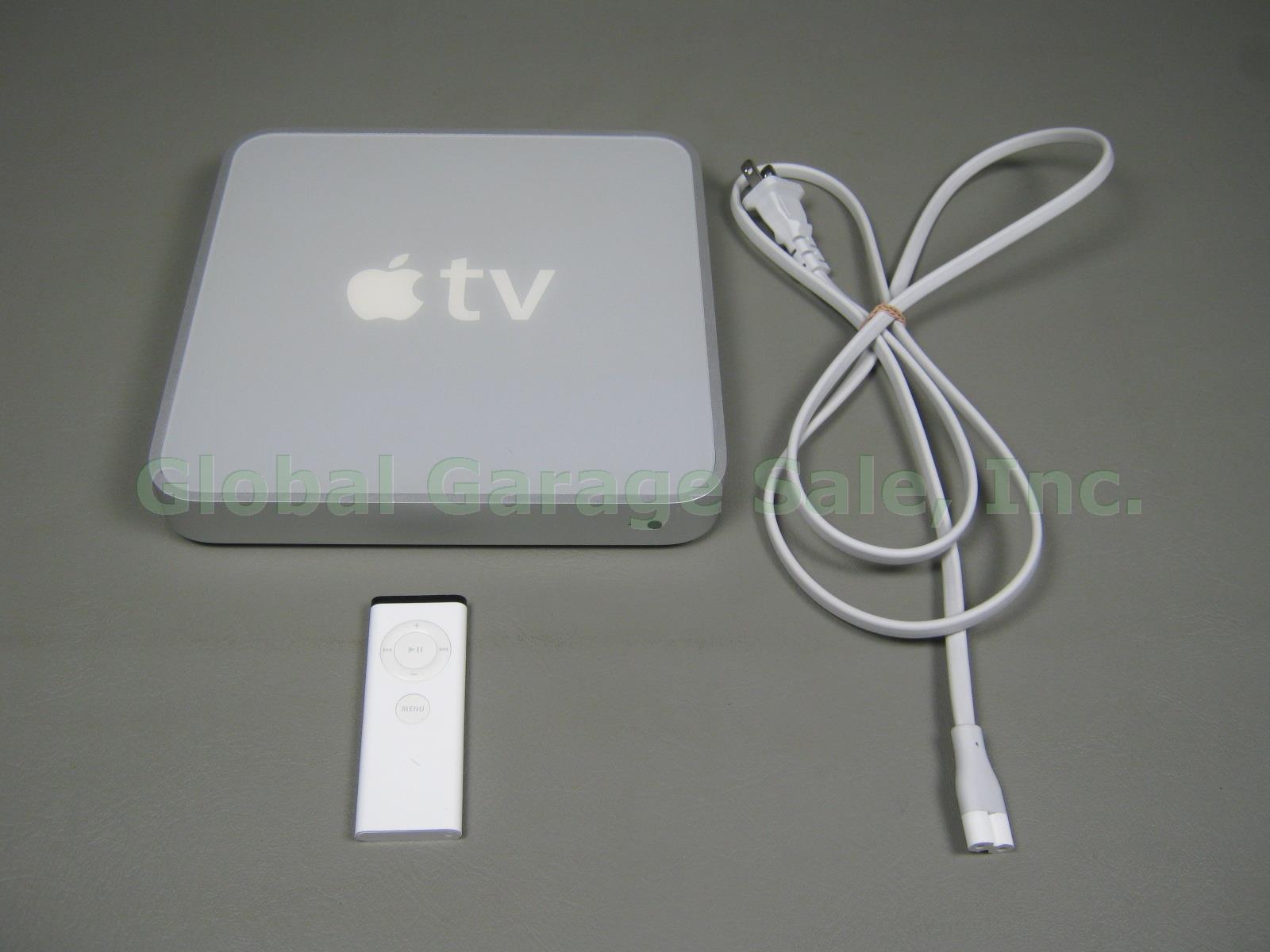 Apple TV A1218 MA711LL/A 40GB 1st Gen Digital Media Streamer Bundle W/ Remote NR