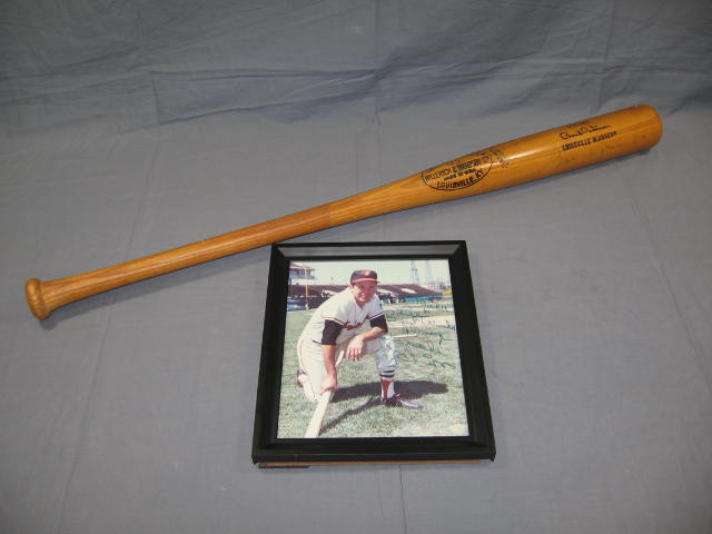 Vintage Brooks Robinson Hand Signed Baseball Bat +Photo