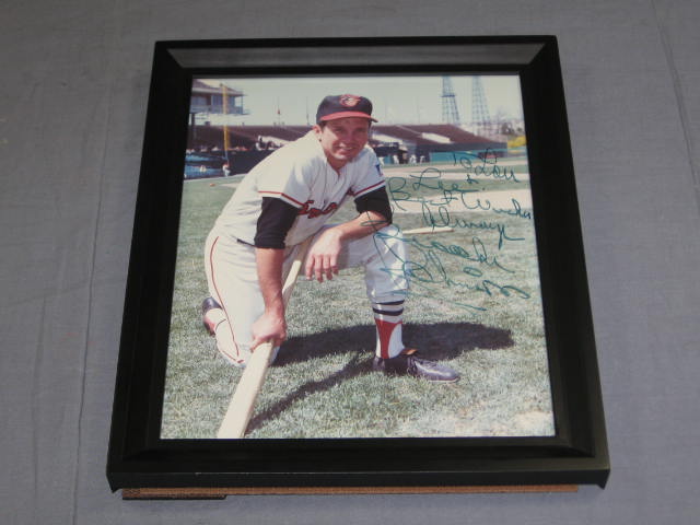 Vintage Brooks Robinson Hand Signed Baseball Bat +Photo 1