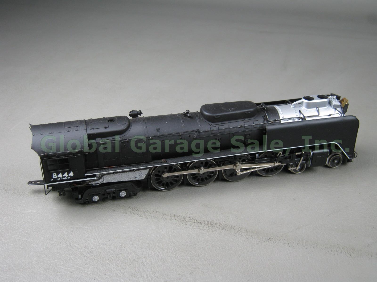 AHM Rivarossi Union Pacific 4-8-4 FEF 8444 Locomotive Train Engine + Coal Tender 2