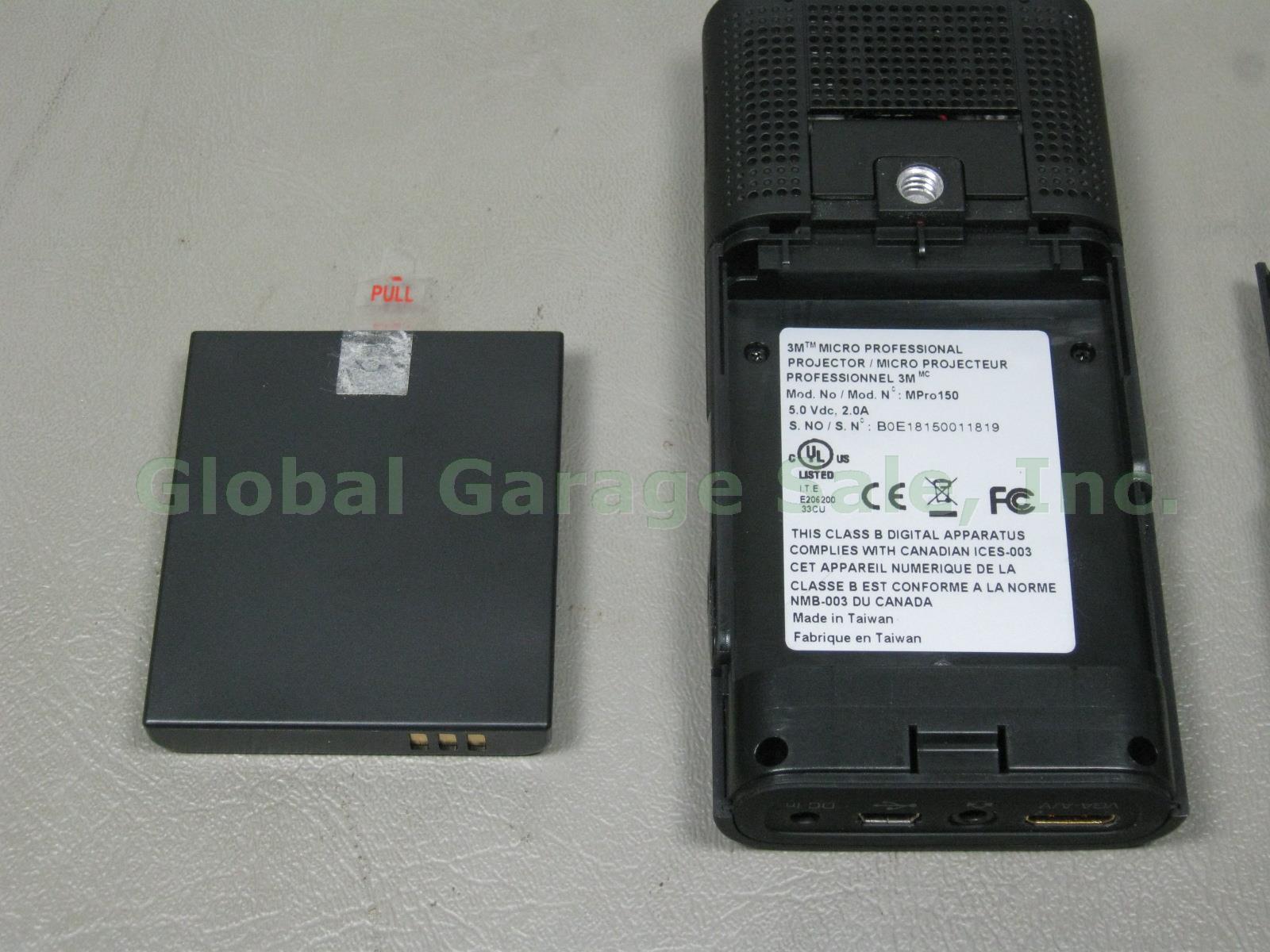 3M MPro 150 Mobile Pocket LED Projector W/ Tripod AV Video VGA Cables Bundle NR 7