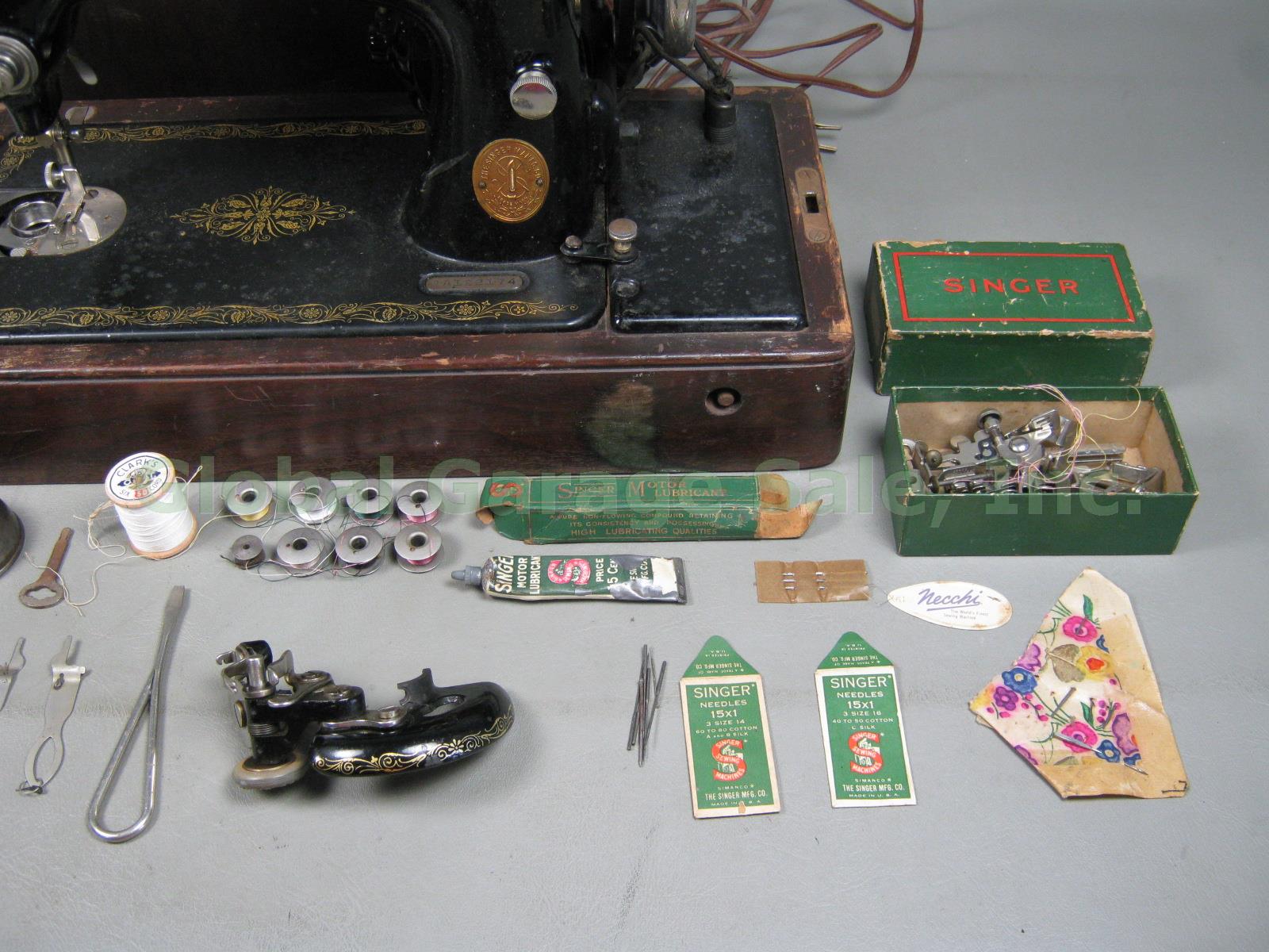 Vtg Antique 1924 Singer 99 99K Sewing Machine W/ Case Knee Control Bar Extra Lot 2