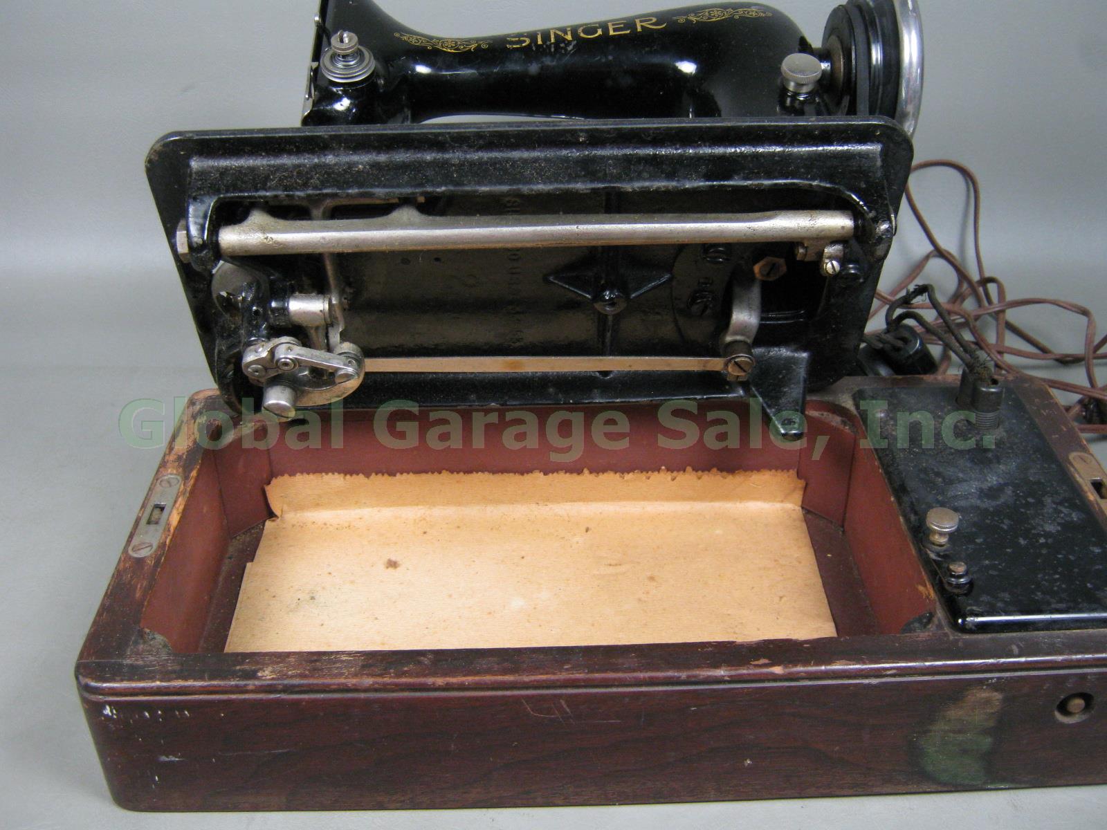 Vtg Antique 1924 Singer 99 99K Sewing Machine W/ Case Knee Control Bar Extra Lot 5