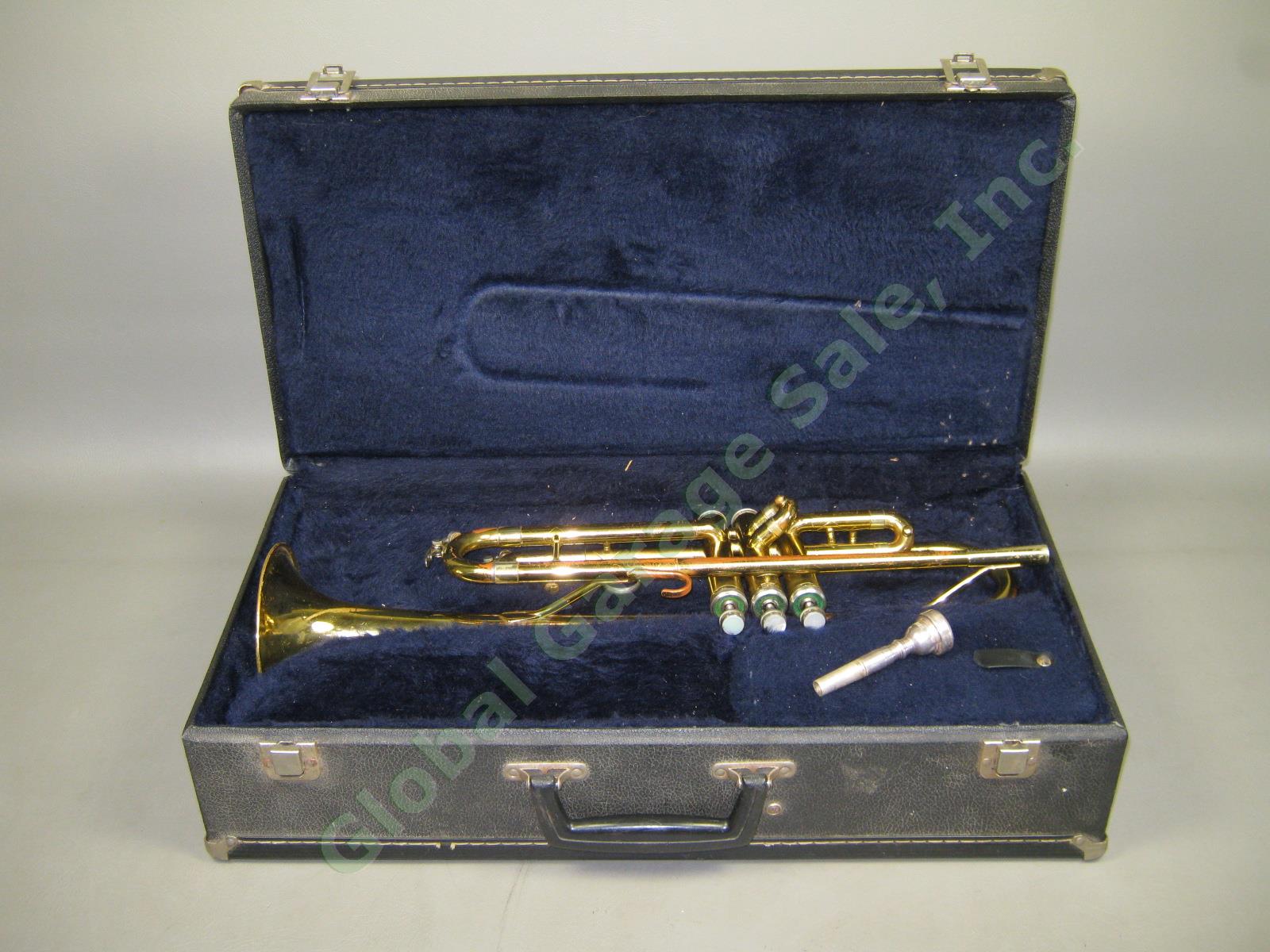Vtg King Cleveland 600 Trumpet + Vincent Bach 7C Mouthpiece Conn Hard Carry Case
