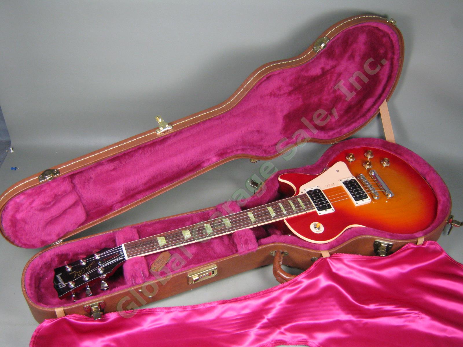 MINT! 2001 Gibson Les Paul Classic 1960 Reissue Sunburst Guitar One Owner w/Case