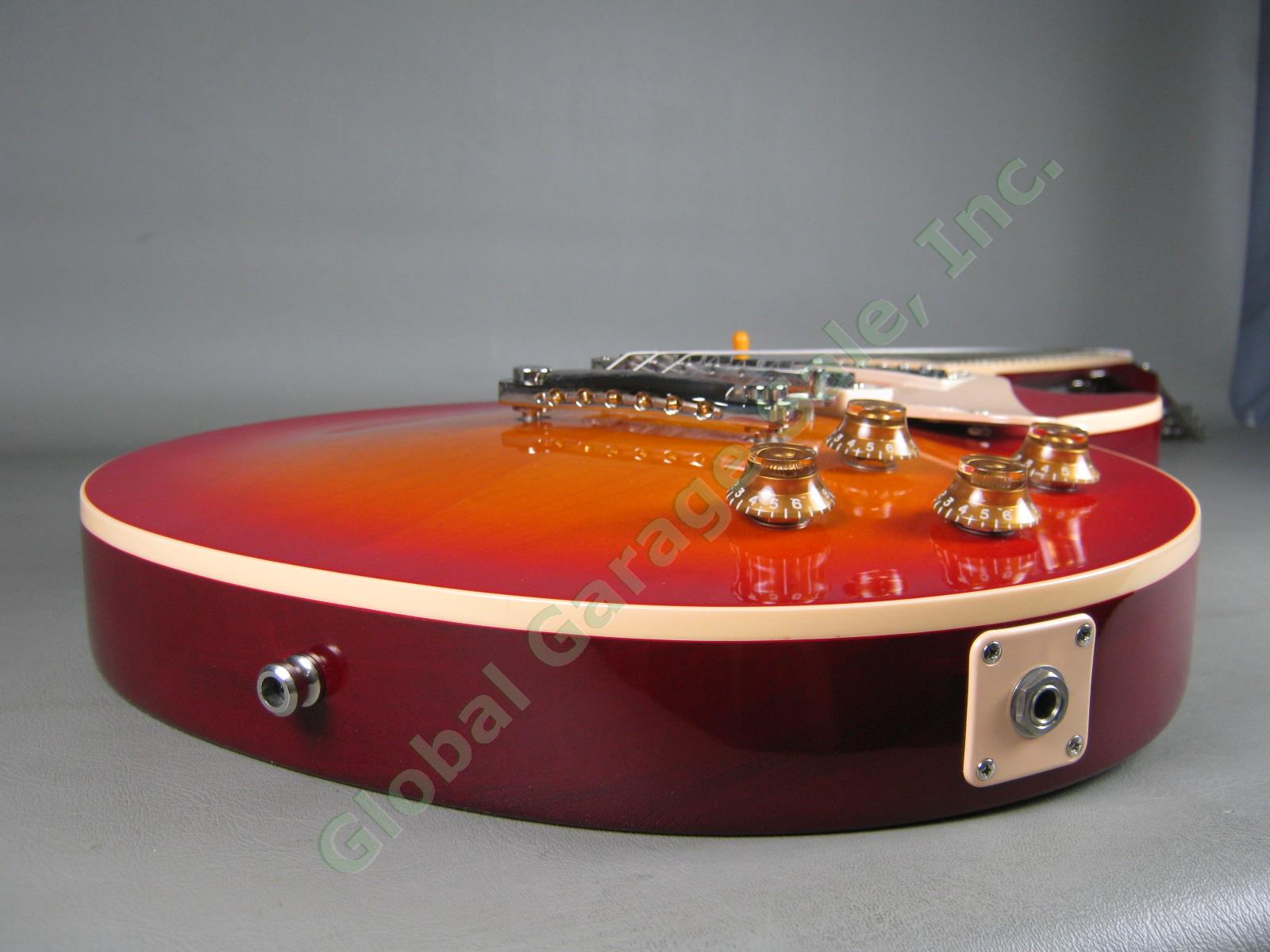 MINT! 2001 Gibson Les Paul Classic 1960 Reissue Sunburst Guitar One Owner w/Case 11