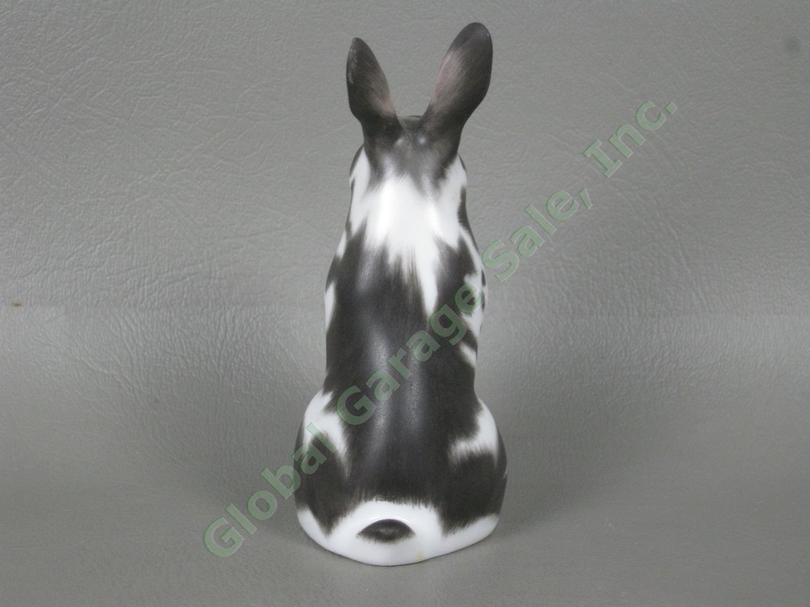 2005 Herend Black & White Porcelain 3.75" Bunny Rabbit With Carrot Figurine NR! 3