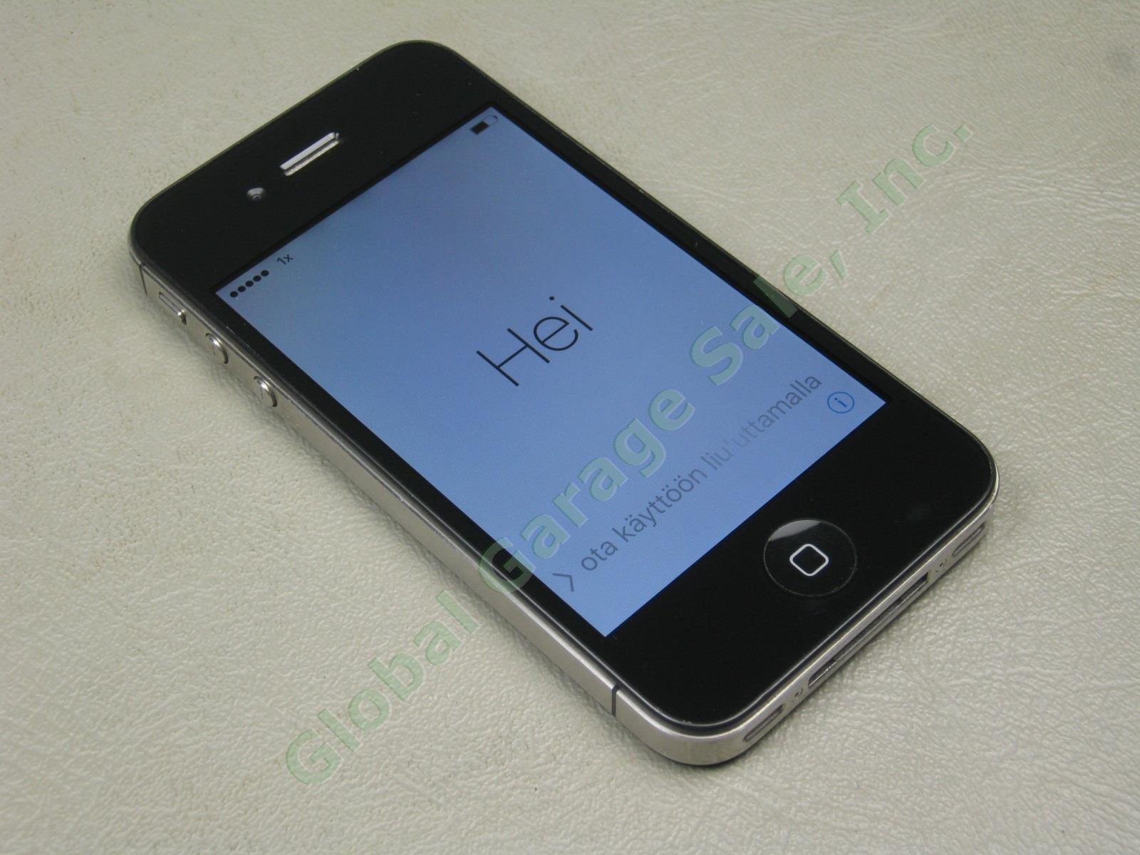 Black Verizon 16GB Apple iPhone 4s A1387 Clean ESN + UAG Case USB Charger Bundle 1