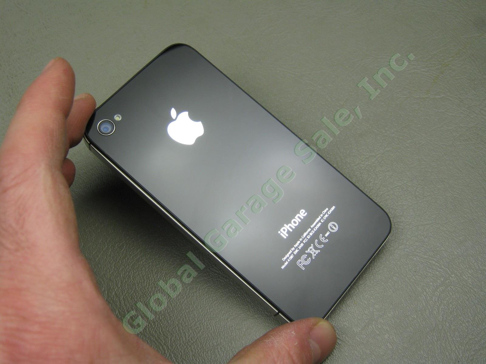 Black Verizon 16GB Apple iPhone 4s A1387 Clean ESN + UAG Case USB Charger Bundle 7