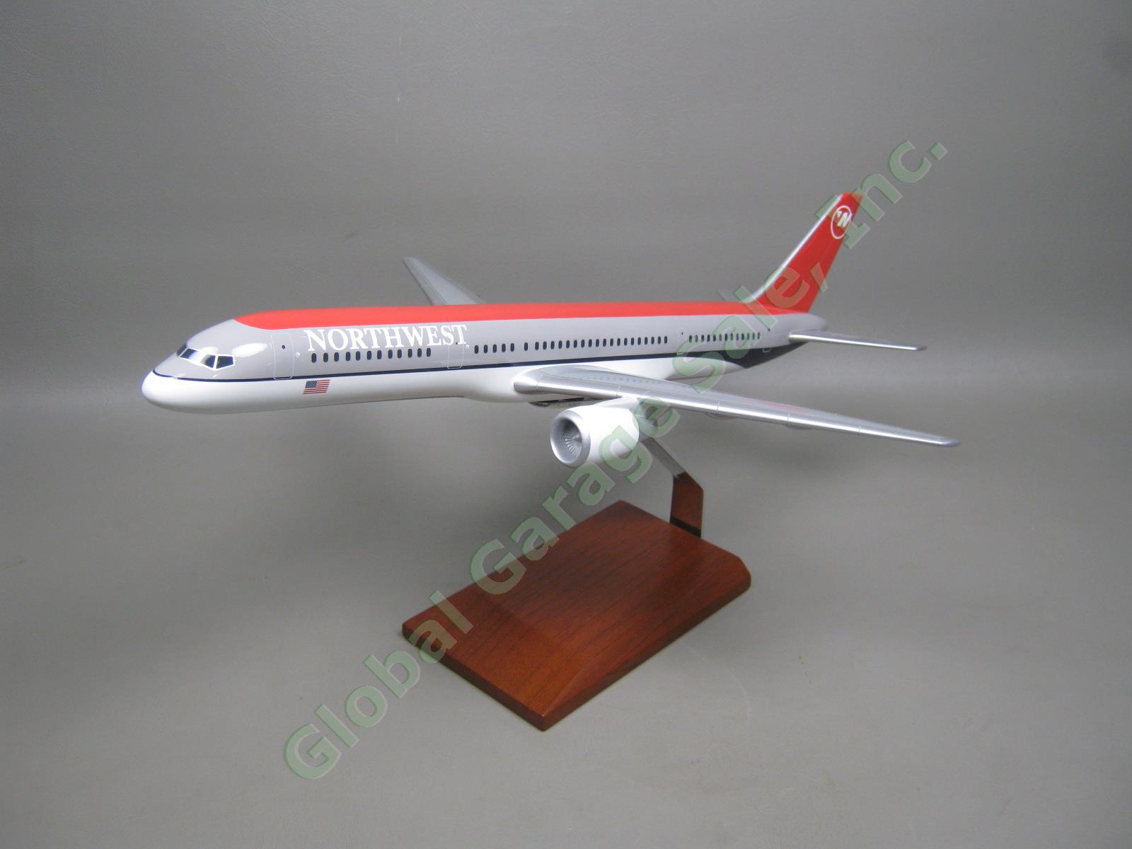 Museum-Quality Northwest Airlines B757-200 1/100 Desktop Display Model Plane NR! 1