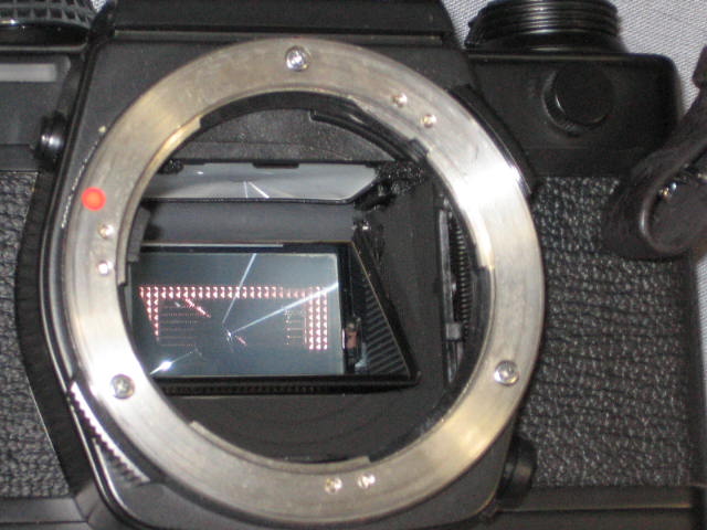 Olympus OM-2S Program SLR Camera Vivitar 28-85mm Lens + 5