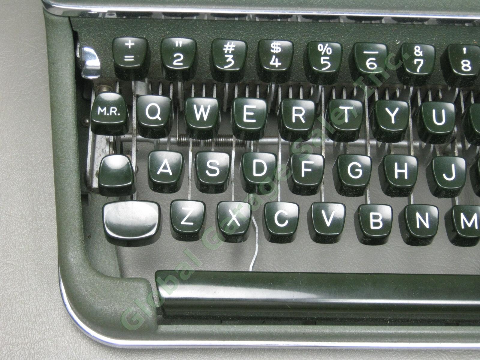 Vtg Green Olympia Werke Deluxe Typewriter With Metal Case Works! NO RESERVE! 5
