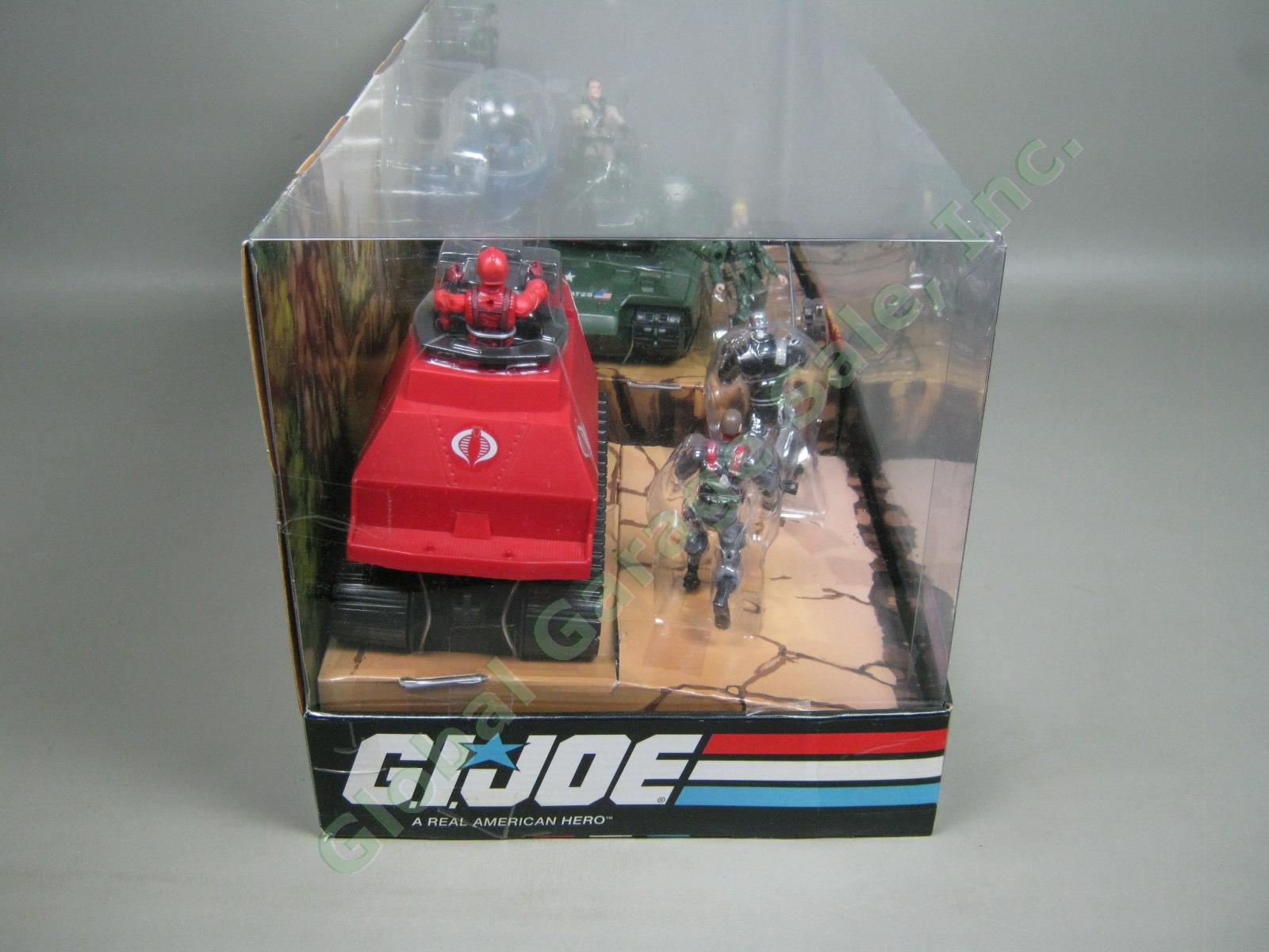 NIB 2008 GI Joe Target Exclusive Ultimate Battle Pack MOBAT Tank 7 Figures Lot 2