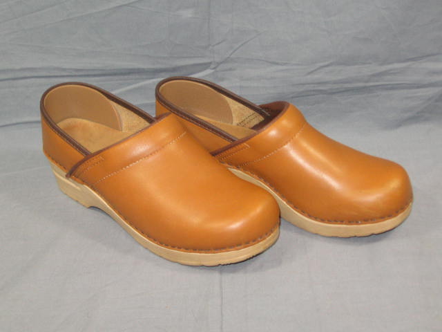 Womens Dansko Professional Latigo Clog Shoe Honey Sz 39 3