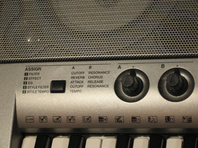 Yamaha Portatone PSR-E403 PSRE403 YPT400 Keyboard Synth 3