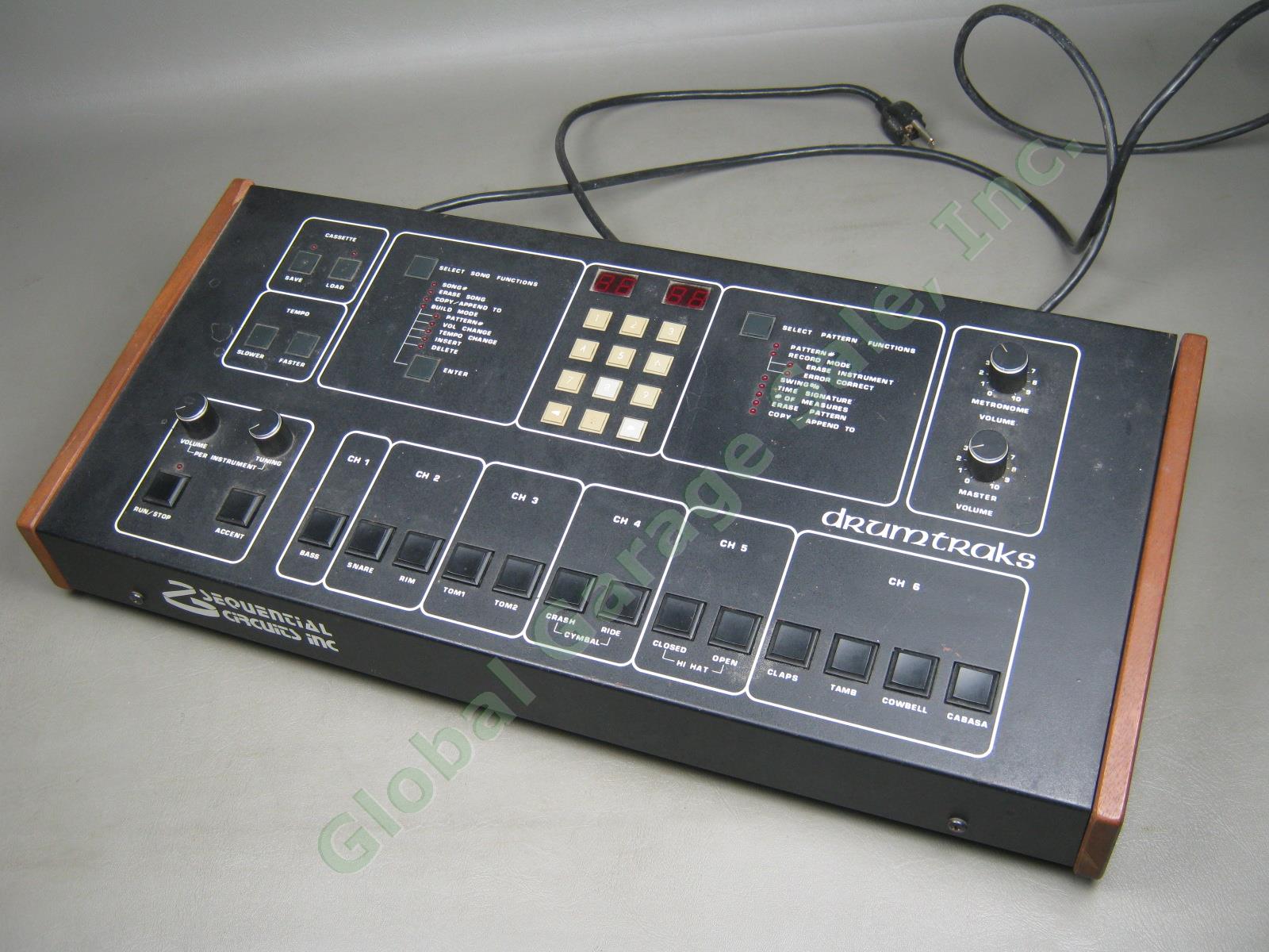 Vtg 1980s Sequential Circuits Drumtraks 400 Drum Machine W/ Hard Road Case PARTS 1