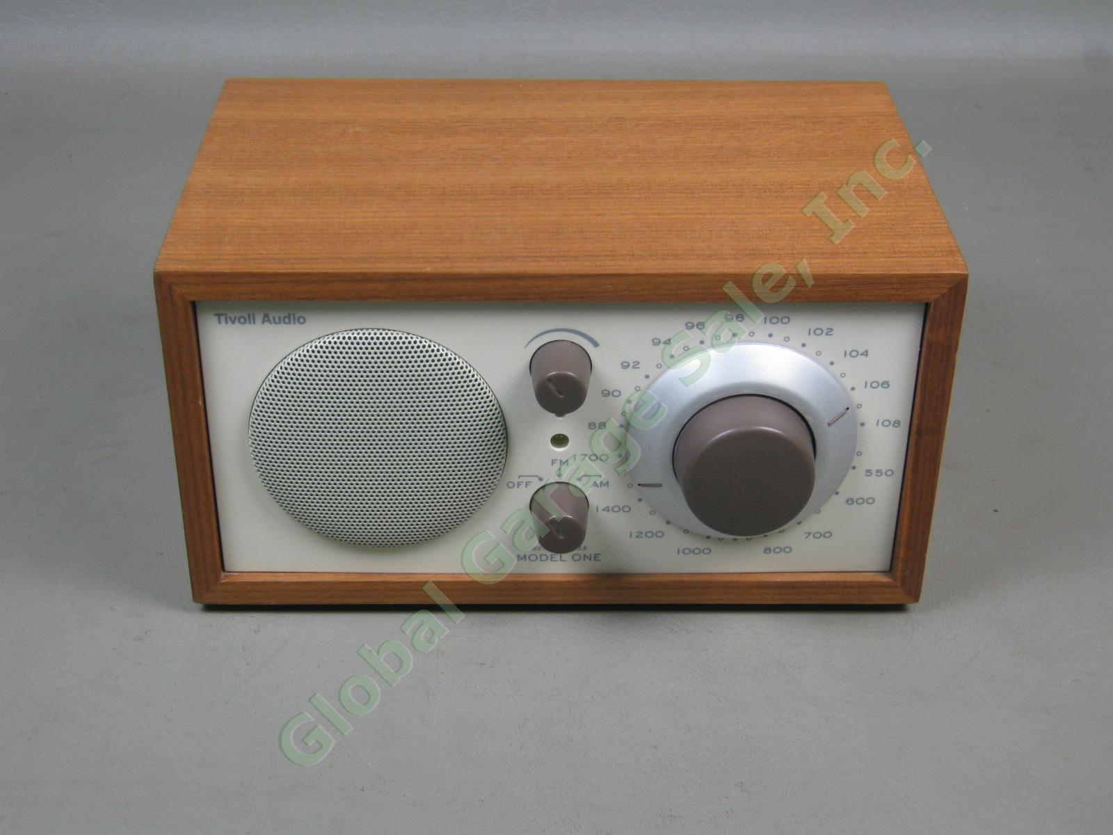 Tivoli Model One AM/FM Radio W/ Walnut/Beige Case Antenna Power Cord Henry Kloss 1