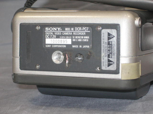 Sony DCR-PC7 MiniDV Mini DV Video Camera Recorder NR 9