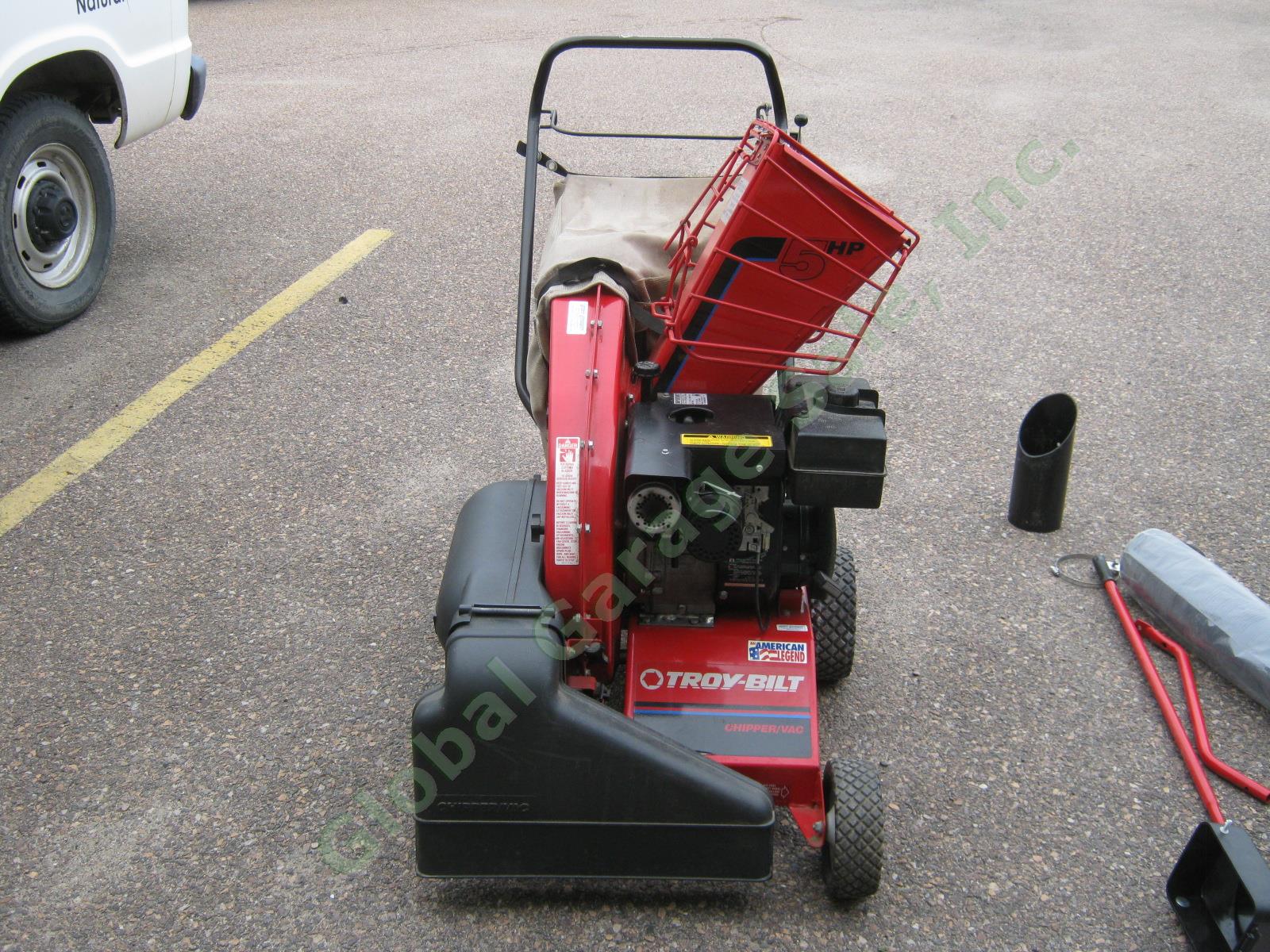 Troy-Bilt Chipper Vac 47282 3-Speed Lawn Leaf Vacuum W/ Reverse 5HP Tecumseh NR! 2