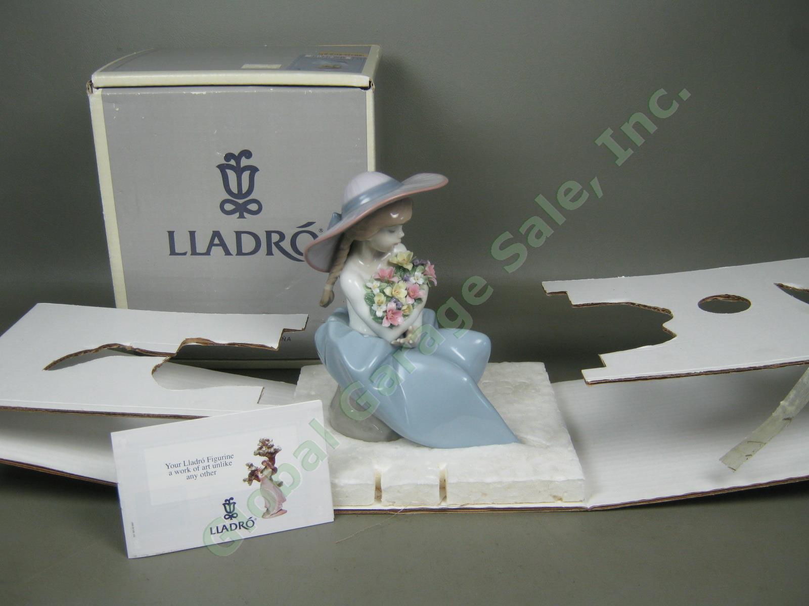 Vtg 1990 Lladro Figurine Fragrant Bouquet #5862 Girl w/ Flowers Mint In Box! NR!