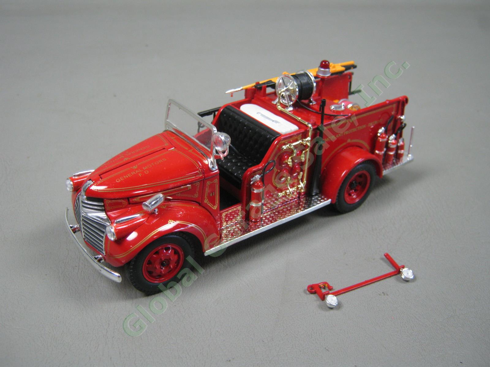 11 Diecast Fire Trucks + Display Case Corgi National Motor Museum Mint Signature 11