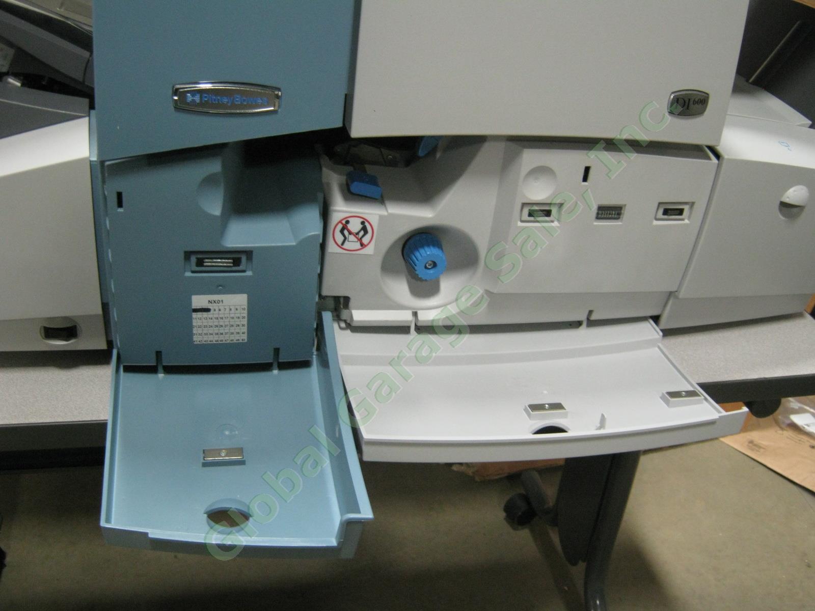 Pitney Bowes DI600 Document Inserting System Folder Inserter Sealer W/ Table EXC 1