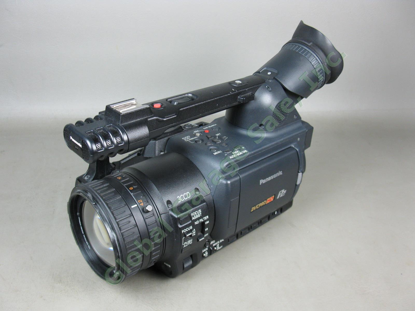 Panasonic AG-HVX200P DVCPRO 3CCD HD P2 MiniDV Pro Camcorder Video Camera Bundle 1