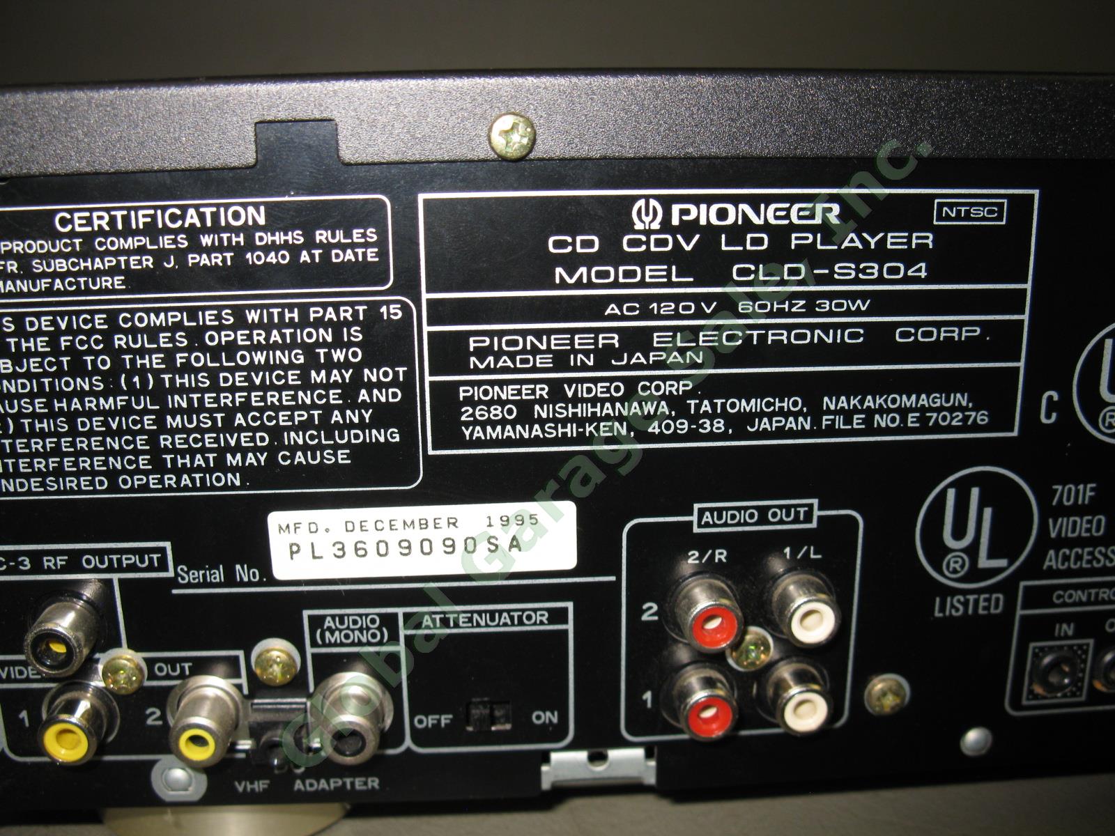 Pioneer CLD-S304 Laserdisc LD CDV CD Karaoke Player W/ Remote Manual Box Bundle+ 7