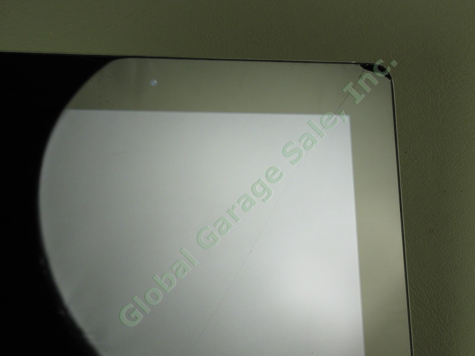 Apple iPad 2 Tablet 32GB Wifi 1 Owner Just Reset Cracked Screen MC770LL/A A1395 4