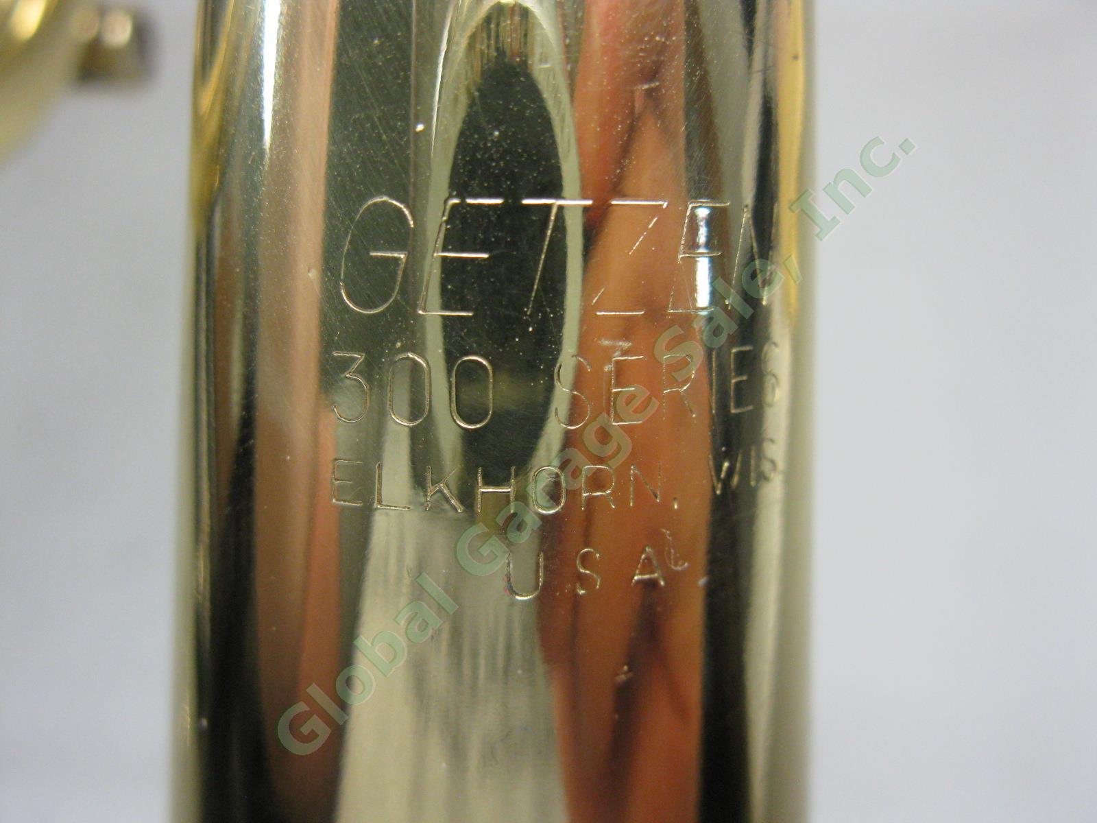Getzen 300 Series Bb Trumpet W/ Vincent Bach 7C Mouthpiece Case Music Holder Lot 7