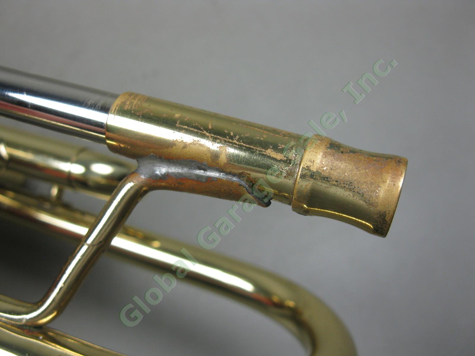 Getzen 300 Series Bb Trumpet W/ Vincent Bach 7C Mouthpiece Case Music Holder Lot 9