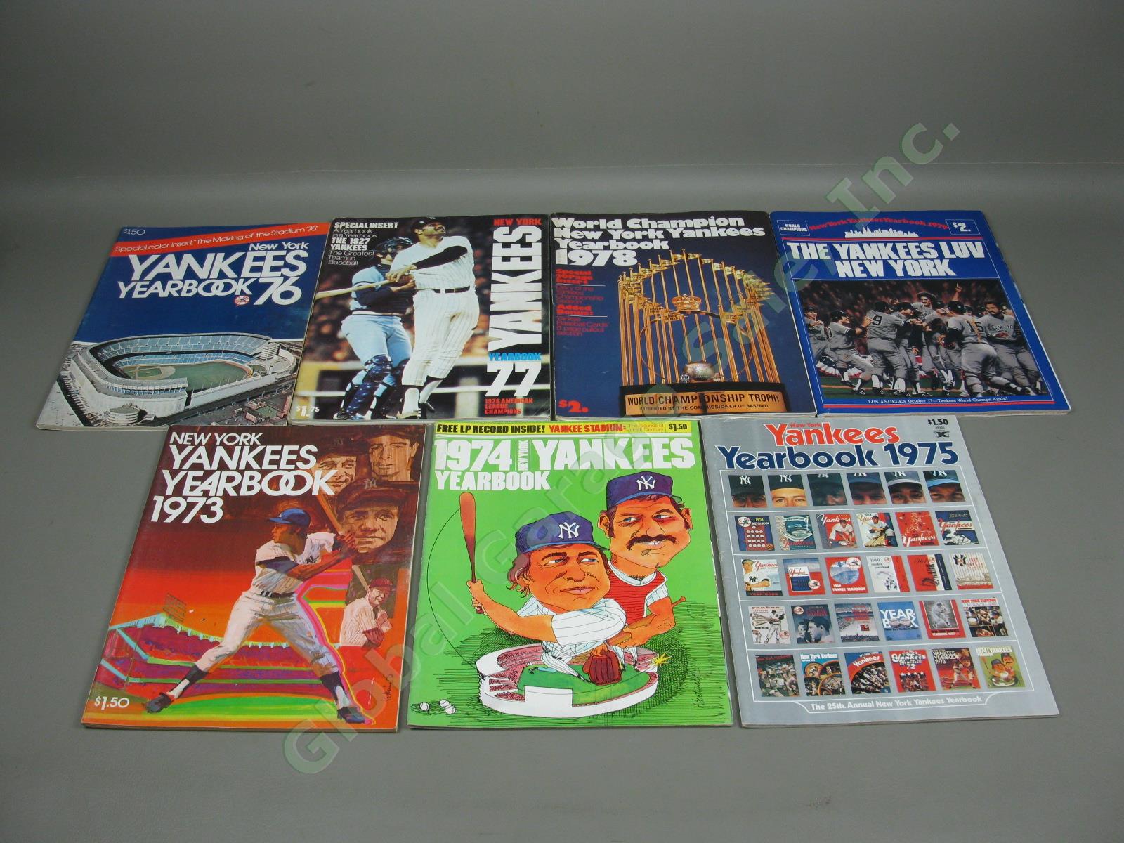 41 NY Yankees Yearbooks Lot Every One From 1967-2007 + 2 Scorecards + 3 Programs 4