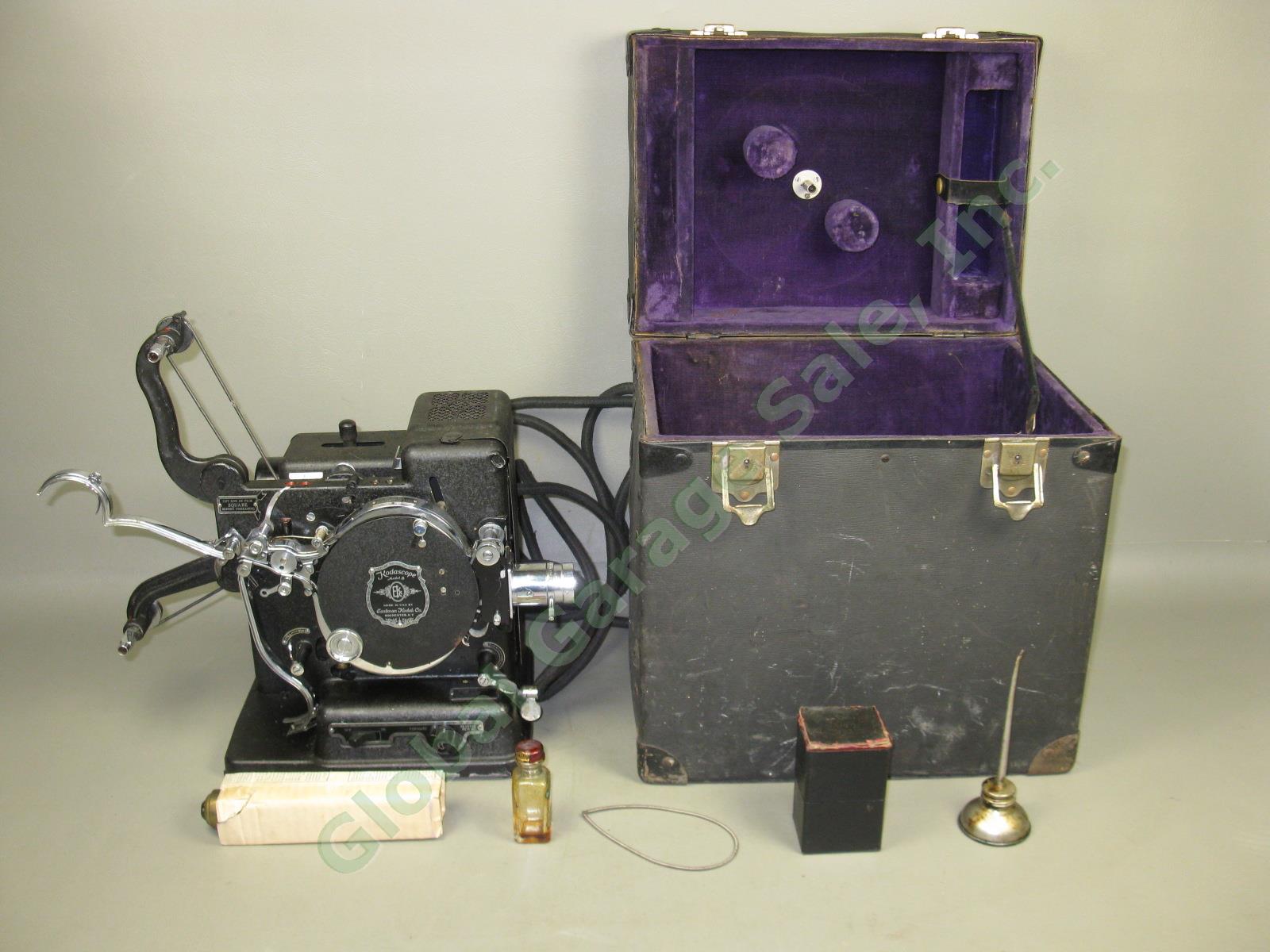 Vtg Antique Eastman Kodak Kodascope Model B 16mm Movie Film Projector + Case Lot