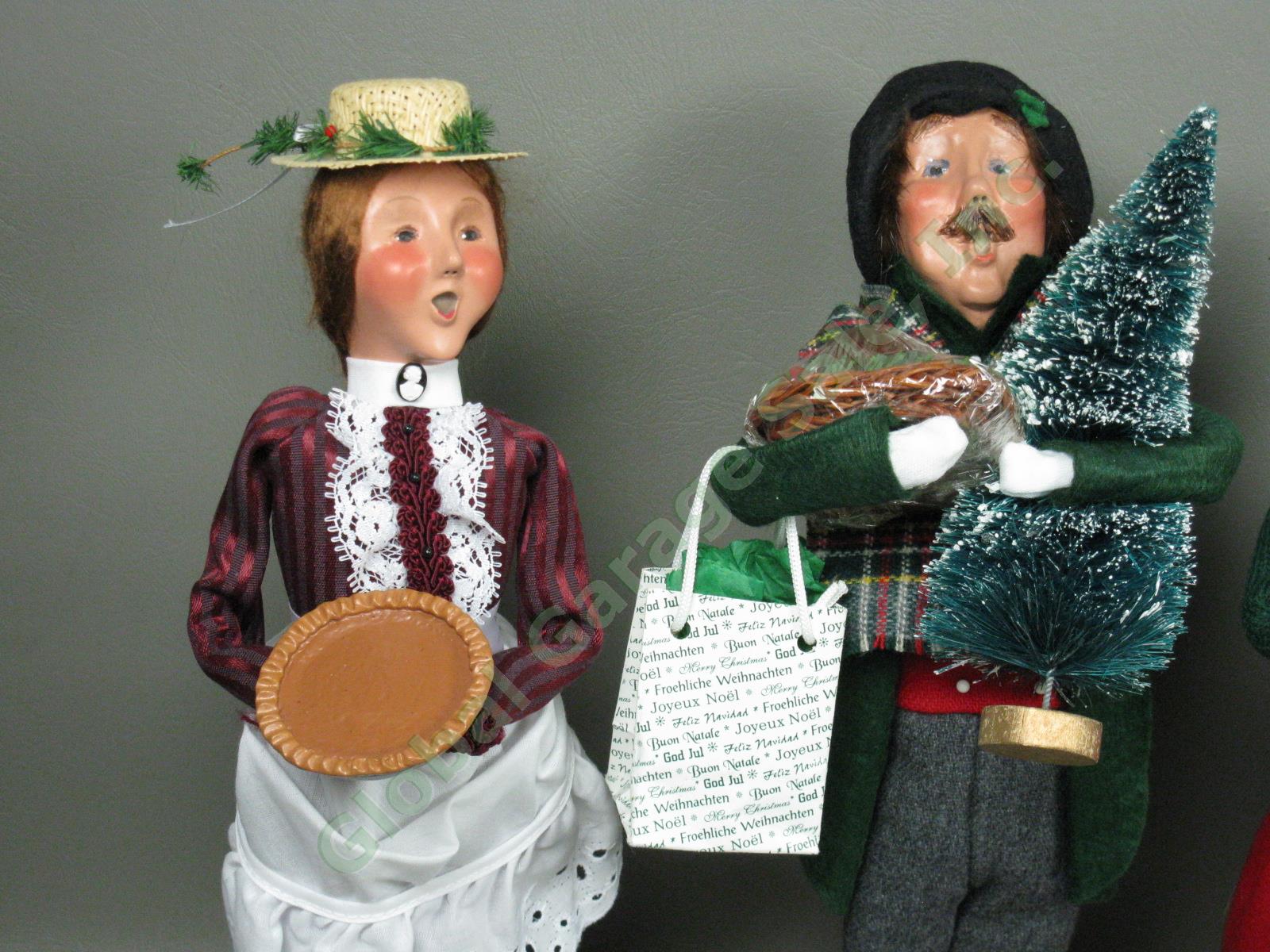 6 Byers Choice Carolers Lot Traditional Man Woman Grandparent Turkey Gingerbread 1