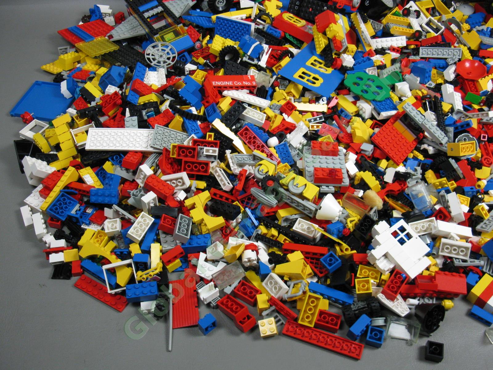 LEGO Assorted 13 Pound Lb Bulk Minifigure Figure Brick Block Part Piece Kit Lot 2