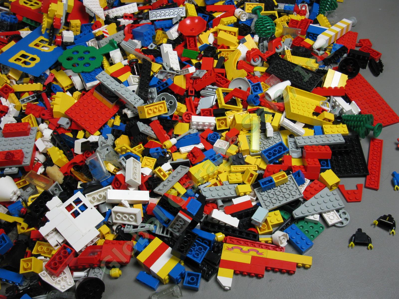 LEGO Assorted 13 Pound Lb Bulk Minifigure Figure Brick Block Part Piece Kit Lot 3