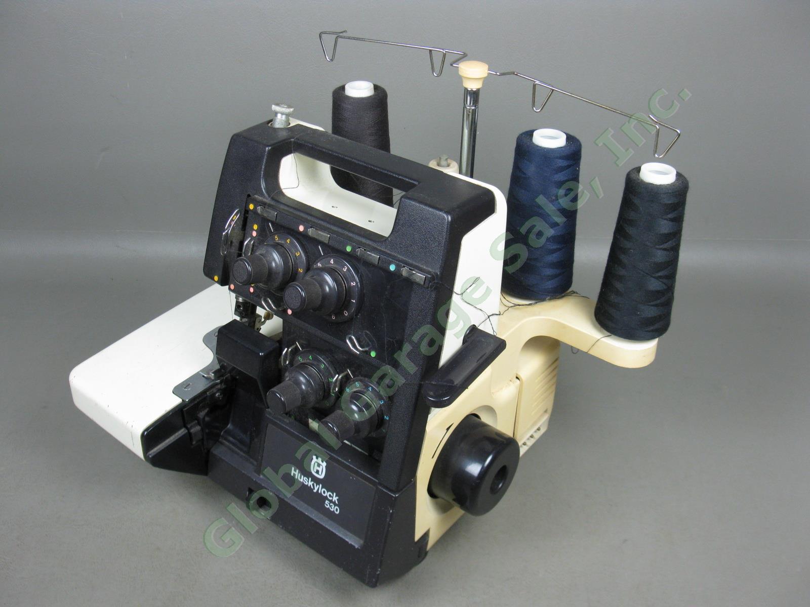 Husqvarna Huskylock 530 Overlock Serger Sewing Machine + Pedal Thread Bundle Lot 1