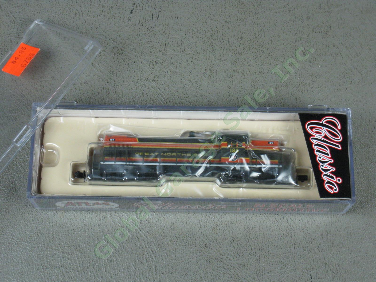 NEW Atlas N-Scale Locomotive 44006 RS-1 Alco Great Northern #184 GN Railroad 1