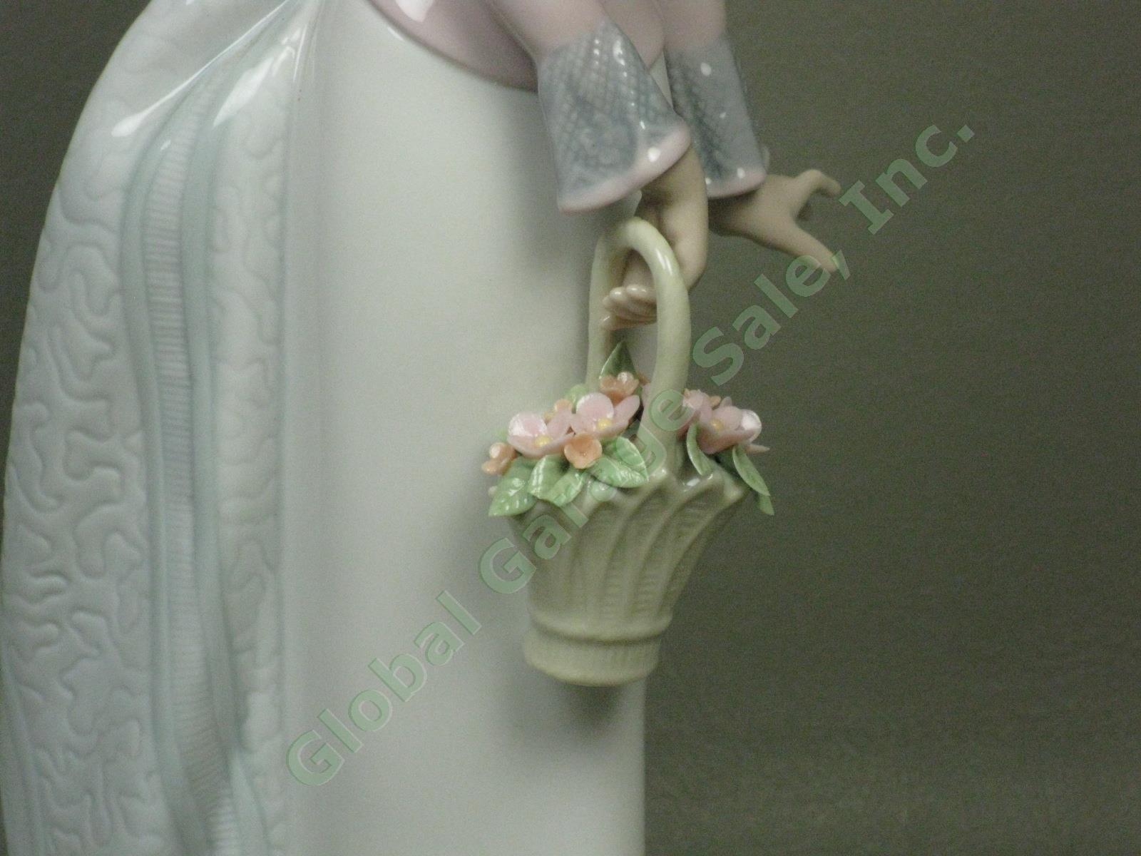 Vtg 1994 Lladro Collectors Society #7622 Basket Of Love Figurine Woman Flowers 6
