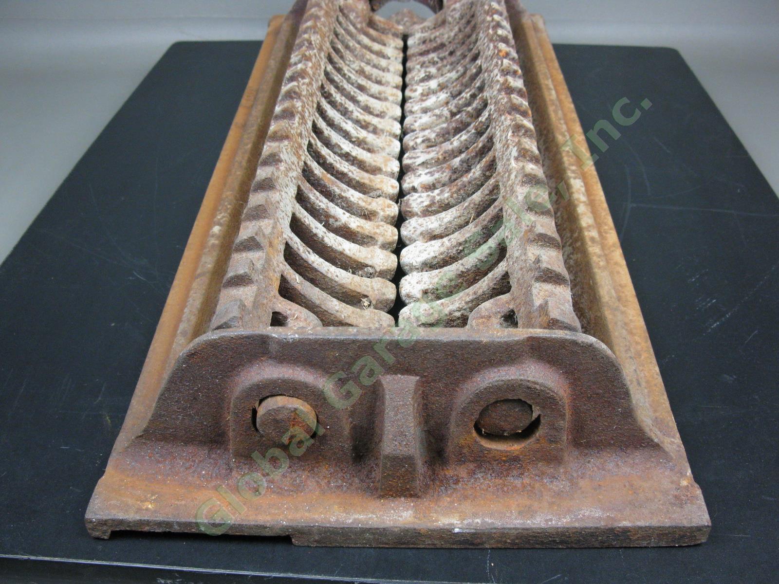 Vtg Antique Cast Iron Wood Coal Cook Stove Grate #3072 No Shaker Handle Crank NR 4