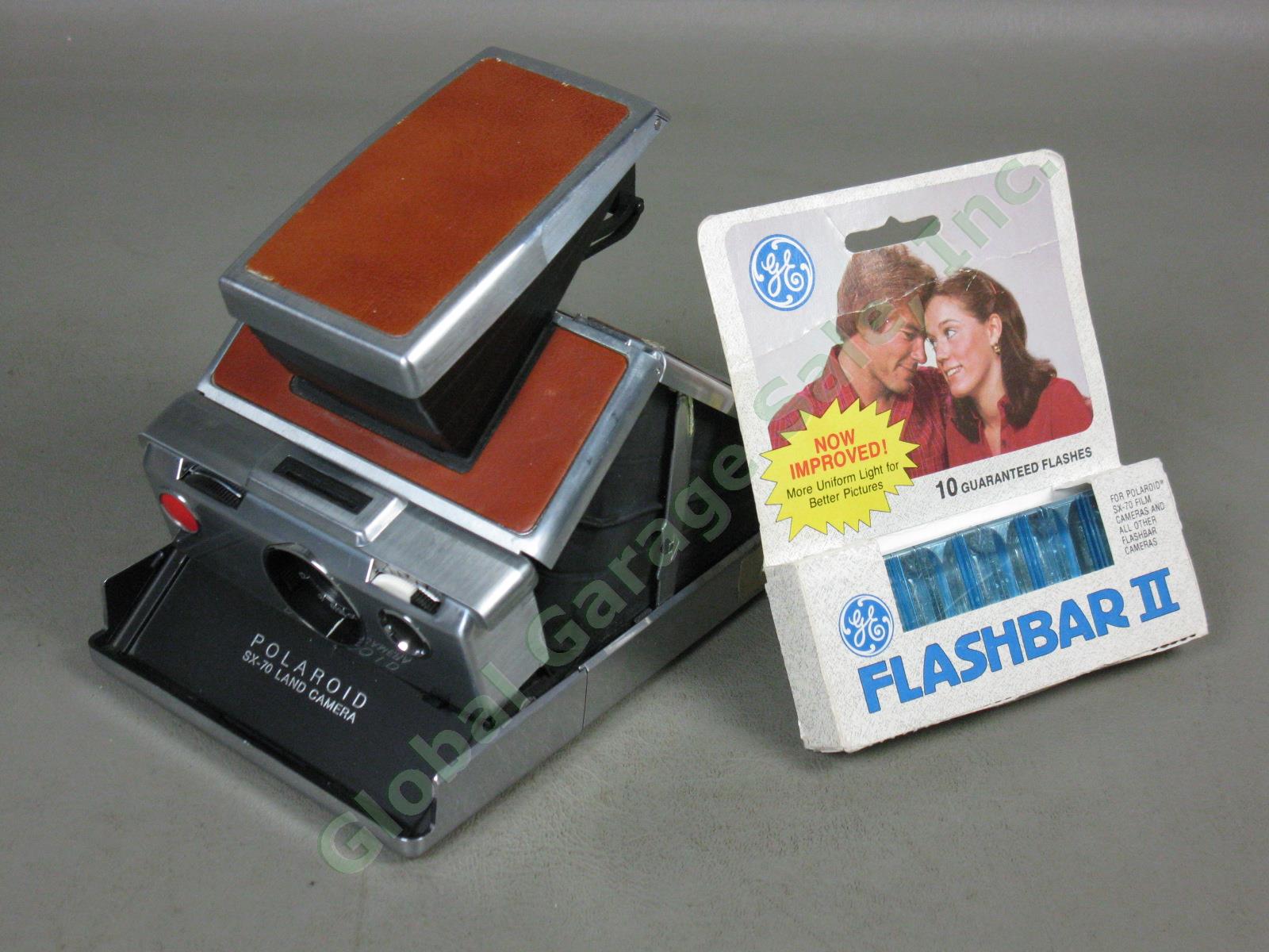Vintage Original Polaroid SX-70 Land Camera Flashbar II Excellent Condition NR