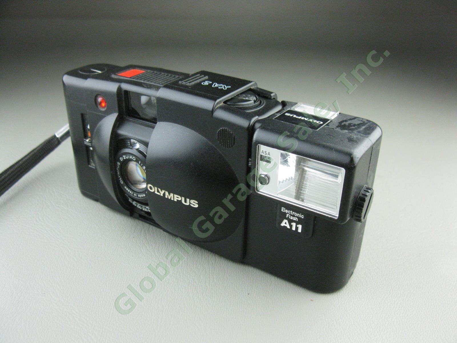 Vtg Olympus XA2 Rangefinder 35mm Film Camera + A11 Flash Bundle Lot Tested Works 2
