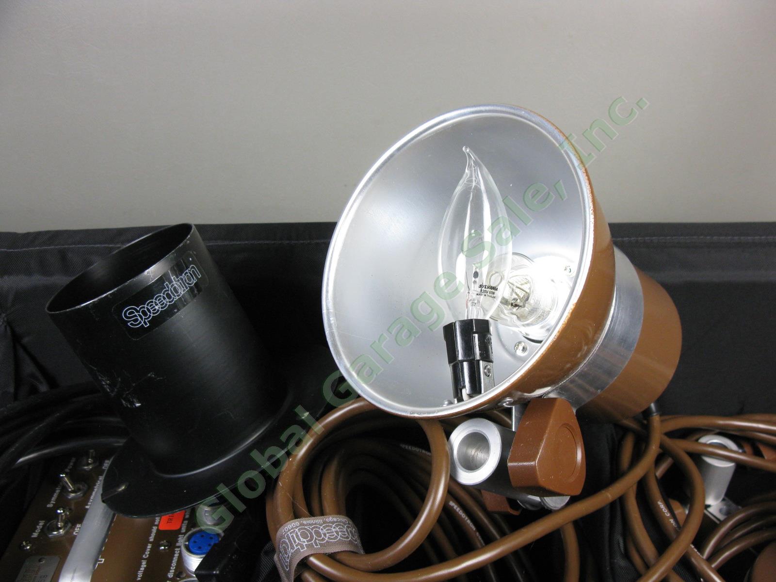 Speedotron DM802B Pro Camera Photo Studio Flash Kit 3 Heads Umbrellas Snoot EXC! 8